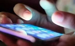 معاون علمی رئیس‌جمهور: اینترنت تا آخر هفته به وضعیت عادی بازمی‌گردد