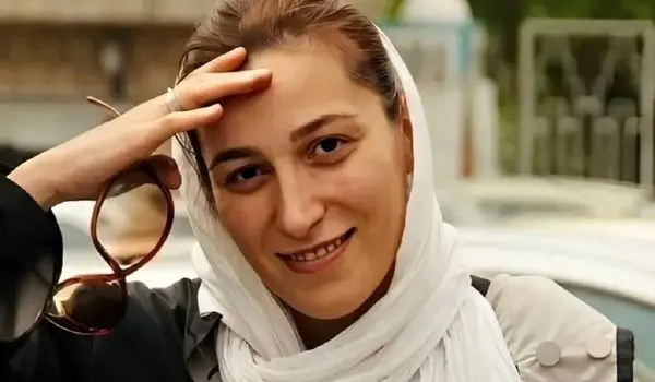 فلامک جنیدی در تجمع حامیان ایران در لندن+ عکس