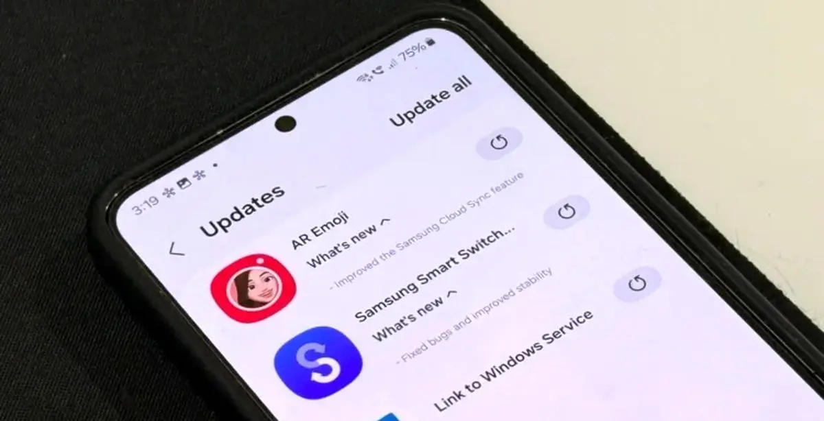 سامسونگ به‌روزرسانی‌های جدیدی برای AR Emoji و Smart Switch منتشر کرد
