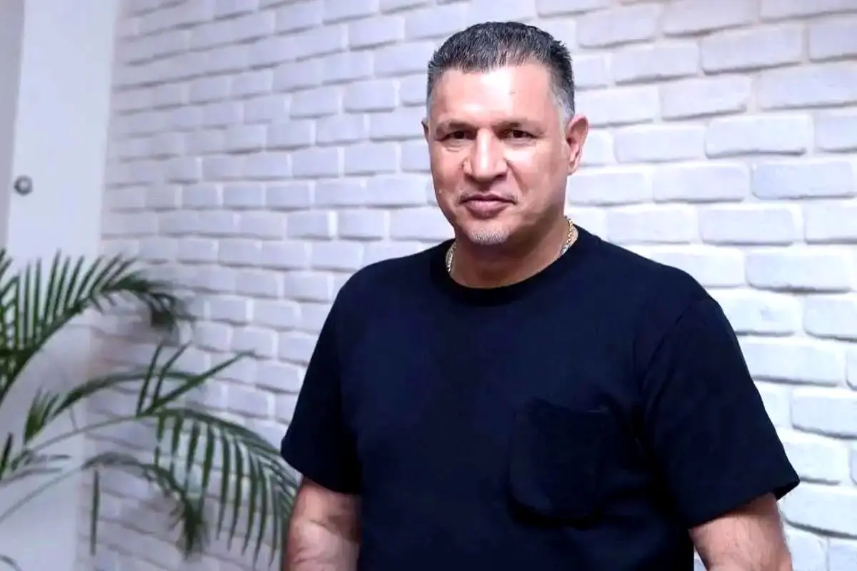 خبرگزاری فارس خواستار محاکمه علی دایی شد!
