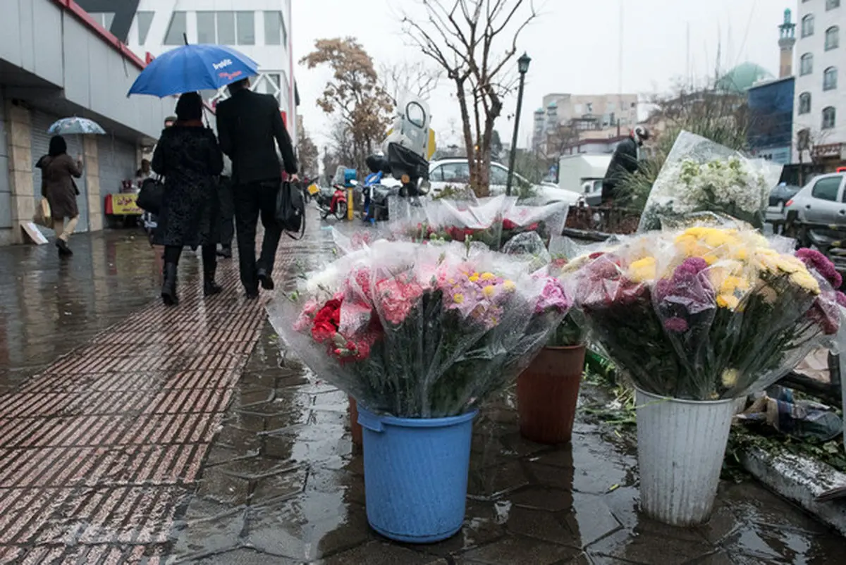 سرما و باران در راه تهران
