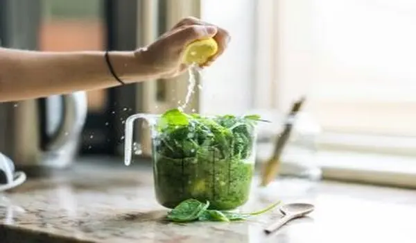 وقتی تغذیه سالم به یک عادت ناسالم تبدیل می‌شود؛ چگونه وسواس غذایی سلامت روان را تهدید می‌کند؟