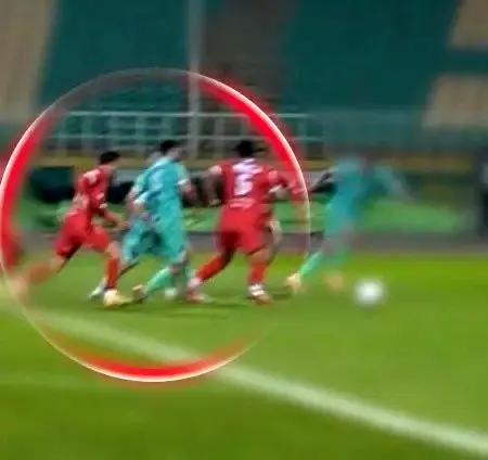 کارشناسی مارک کلاتنبرگ بر داوری عرب براقی در بازی پیکان - پرسپولیس: اشتباه بزرگ در نگرفتن پنالتی به سود این تیم!