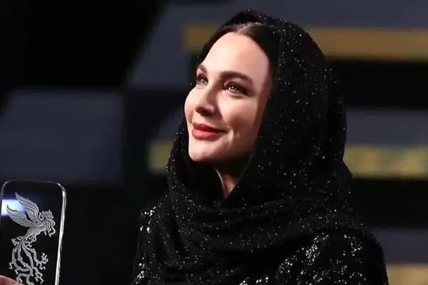 پاسخ بازیگر سوری حاضر در جشنواره فجر به منتقدان حجابش در ایران: هیچ‌کس چیزی را بر من تحمیل نکرد