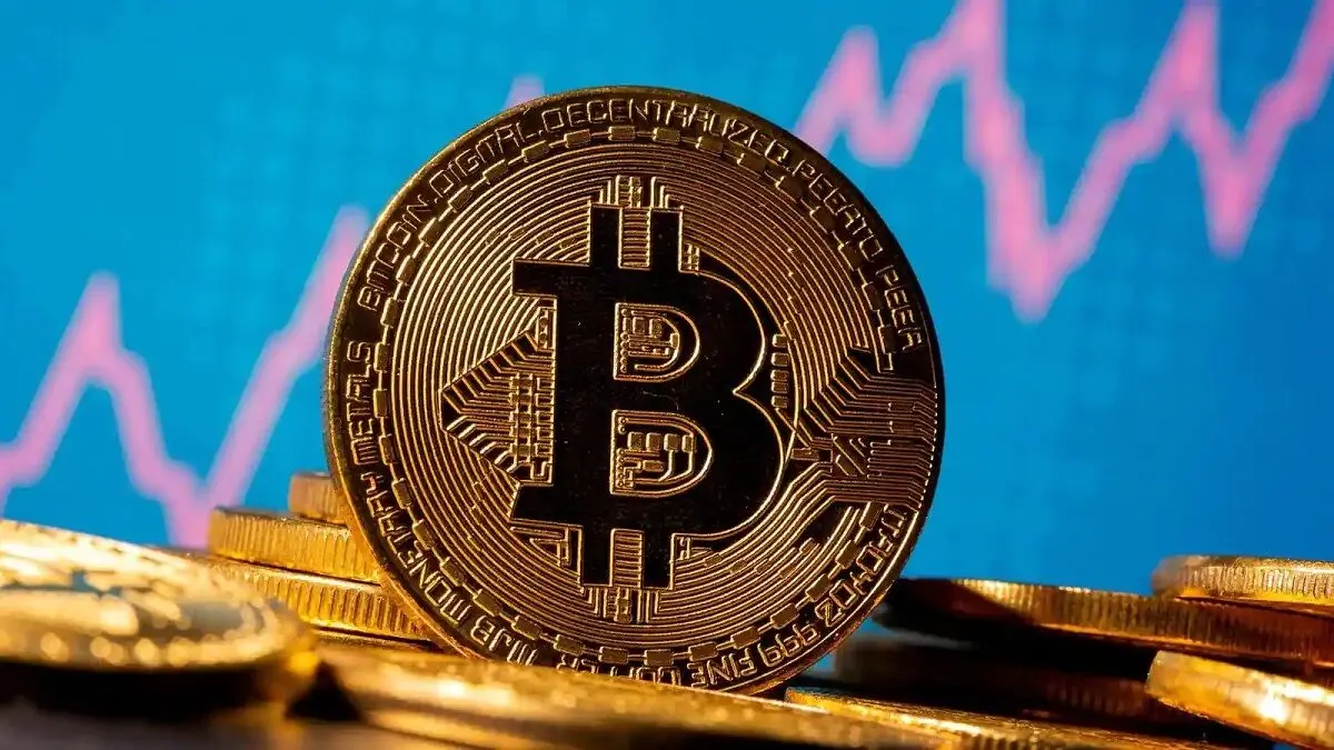 قیمت بیت کوین و ارز‌های دیجیتال امروز شنبه ۱۷ آبان ۱۴۰۴ + جدول
