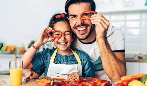 غذاهایی که به کاهش اضطراب کمک می‌کنند | توصیه‌ مهم برای مدیریت اضطراب در دوران بحران