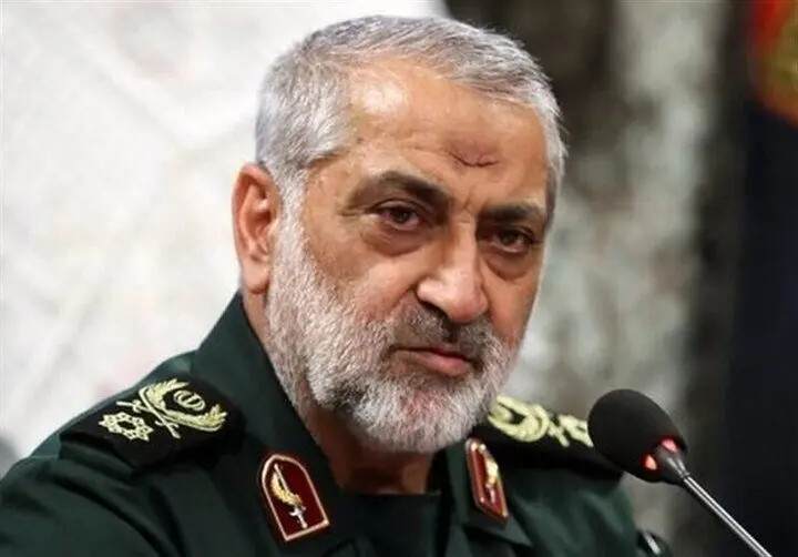 سردار شکارچی: به قدرت پوشالی آمریکا اعتماد نکنید، آمریکایی که حتی توان دفاع از ارتش متزلزل خود را ندارد