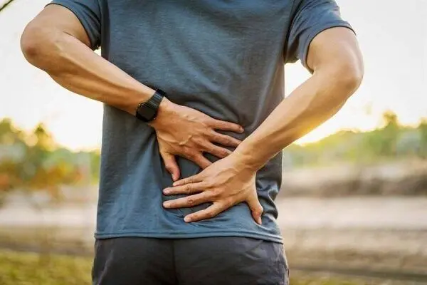 چگونه با کمردرد صبحگاهی مقابله کنیم؟
