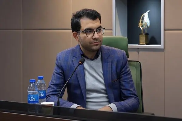 «پهلوان قلیچ»؛ روایتی برای نوجوان امروز با زبان نمایش، موسیقی و سایه