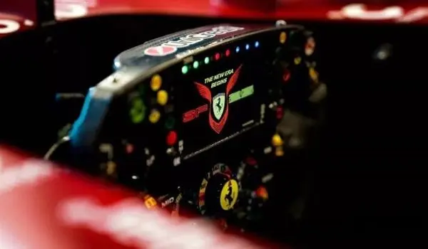 پیچیده‌ترین فرمان خودرو در دنیا | فرمان فرمول یک