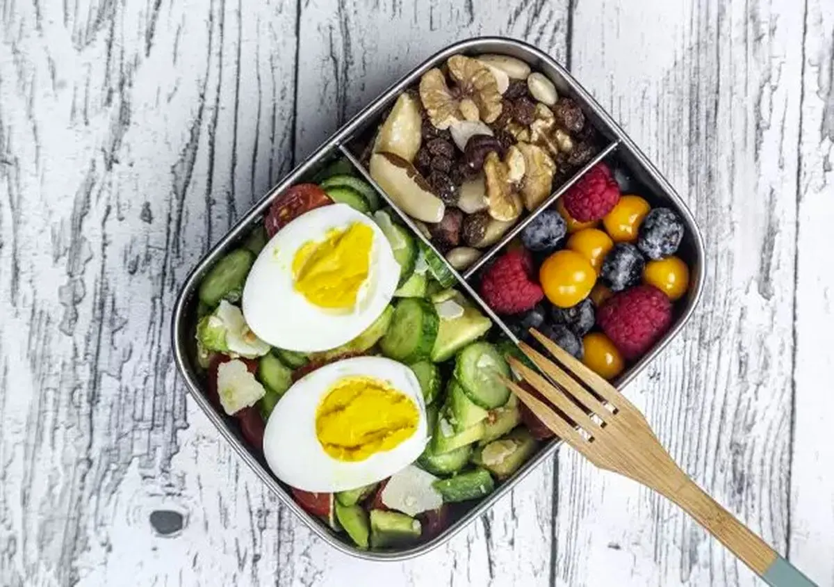 عصرها چه بخوریم که هم سبک باشد هم مغذی؟ | میان‌وعده‌هایی که مغز دوست دارد