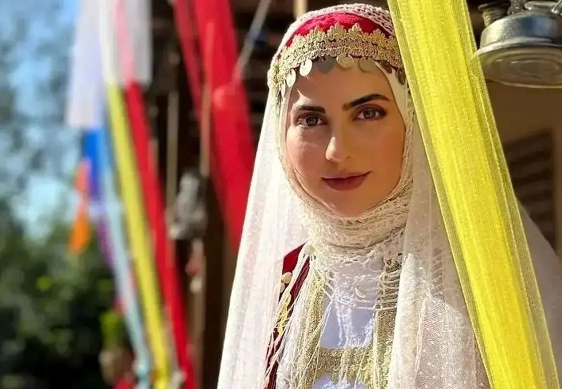 عکسی از استایل خاص «بهاره» سریال سوجان در ۲۶ سالگی
