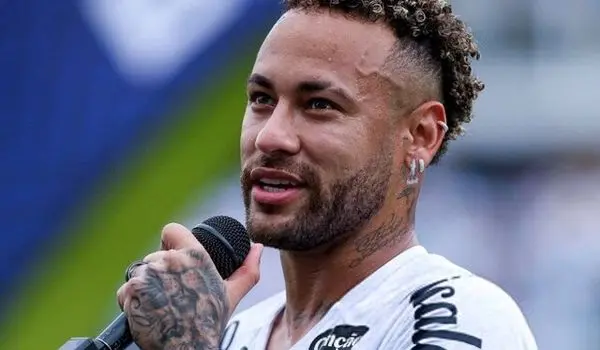 آشپز سابق نیمار، ستاره برزیلی را دادگاهی کرد!
