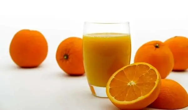 منابع ویتامین C طبیعی | ۴ نوشیدنی مفیدتر از آب‌پرتقال رابشناسید
