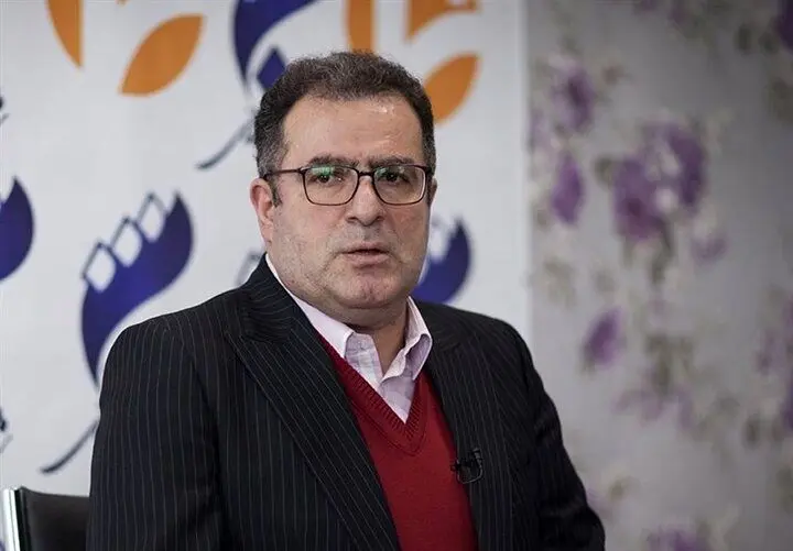 رهبر شهید، با شوق از پیشرفت سینما و سینماگر ایرانی استقبال می‌کرد