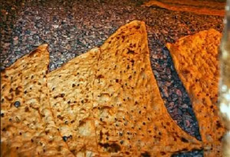 نان سنگک گران شده است؟
