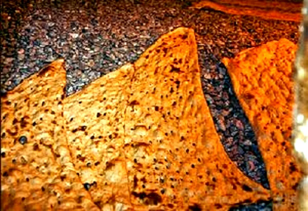 نان سنگک گران شده است؟
