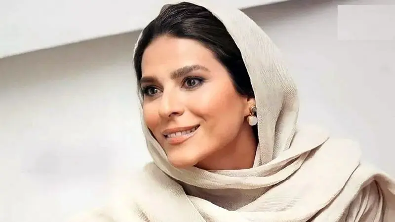 قاب جذاب از سحر دولتشاهی با استایل کلاسیک 