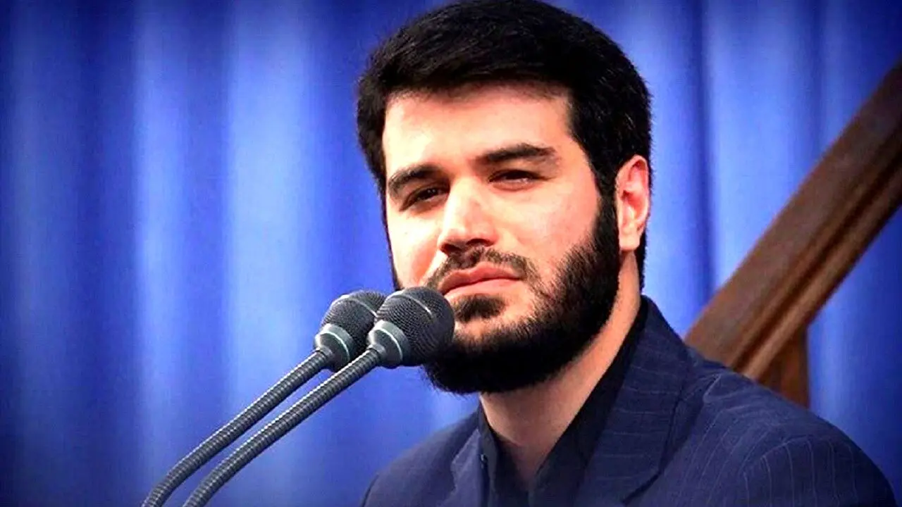 از پرتاب مهر به علی لاریجانی تا نشستن پای سخنرانی بصیرتی اش! + عکس