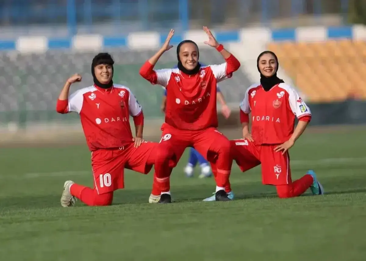 برد ۲-۱ زنان پرسپولیس مقابل استقلال؛‌ دربی تاریخی را سرخ‌ها بردند