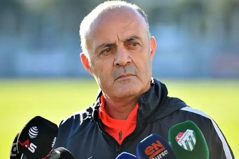 اوزجان بیزاتی مربی جدید استقلال کیست؟