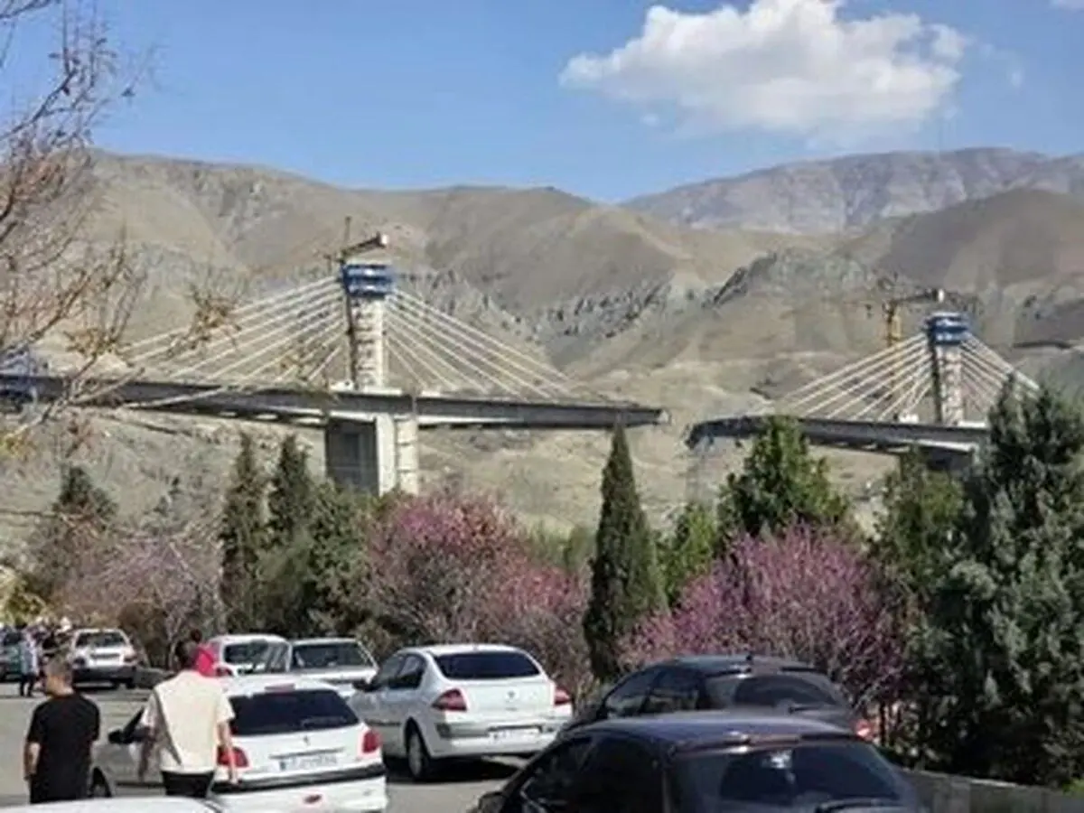 وقتی به هر شکلی می خواهی ویرانی خواه بودنت را توجیه کنی!