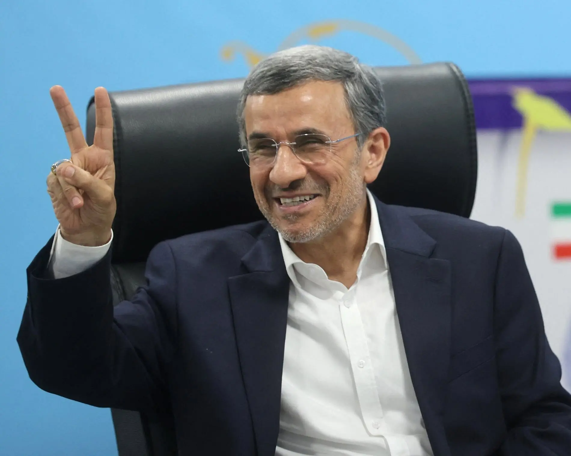 گاردین از ماموریت محرمانه موساد برای احمدی نژاد خبر داد