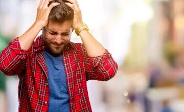 چرا اضطراب باعث بدن‌درد می‌شود؟ | ارتباط اضطراب با واکنش‌های فیزیکی