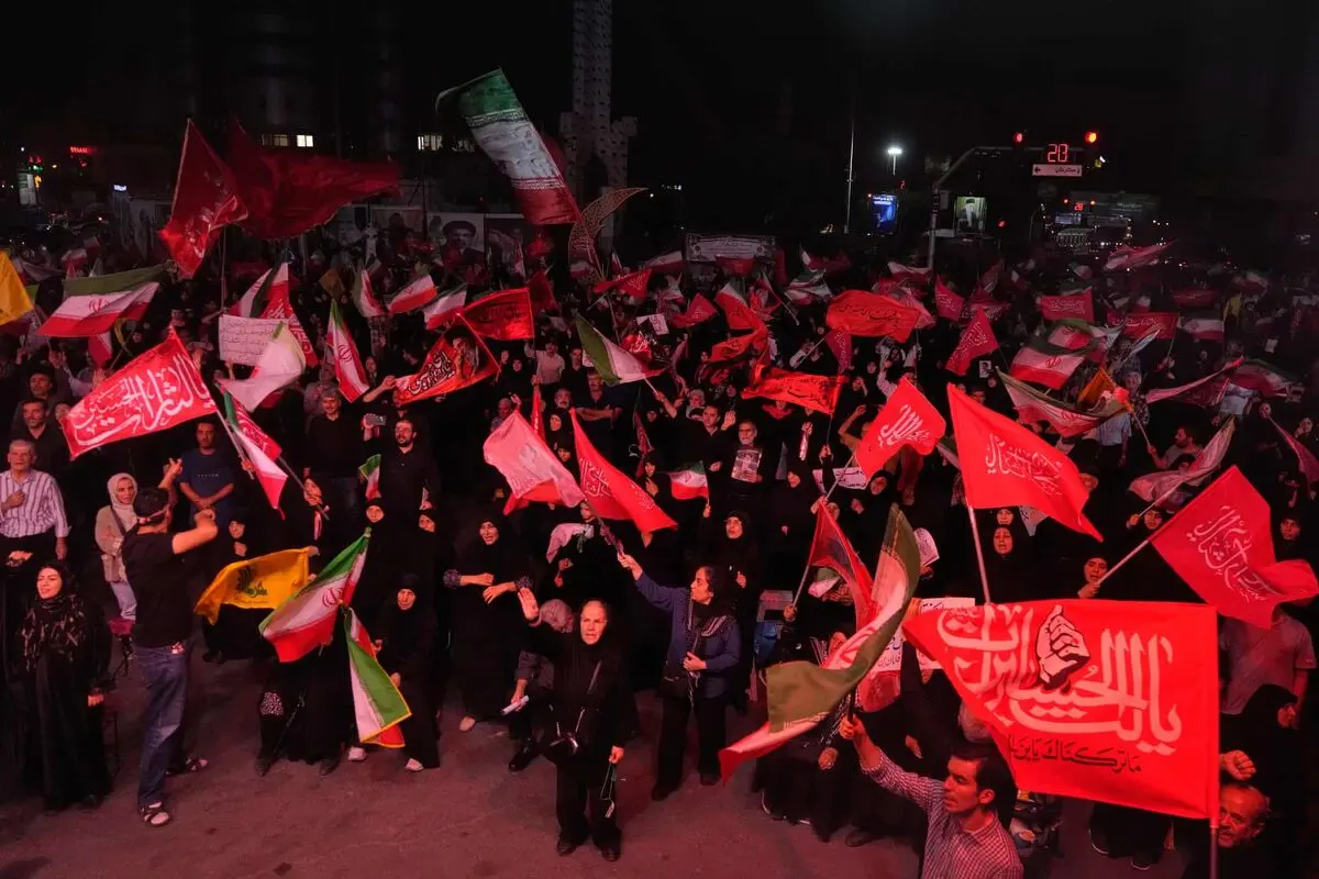 تبادل حملات ایران و آمریکا همزمان با اعلام دوباره تهران درباره بسته شدن تنگه هرمز