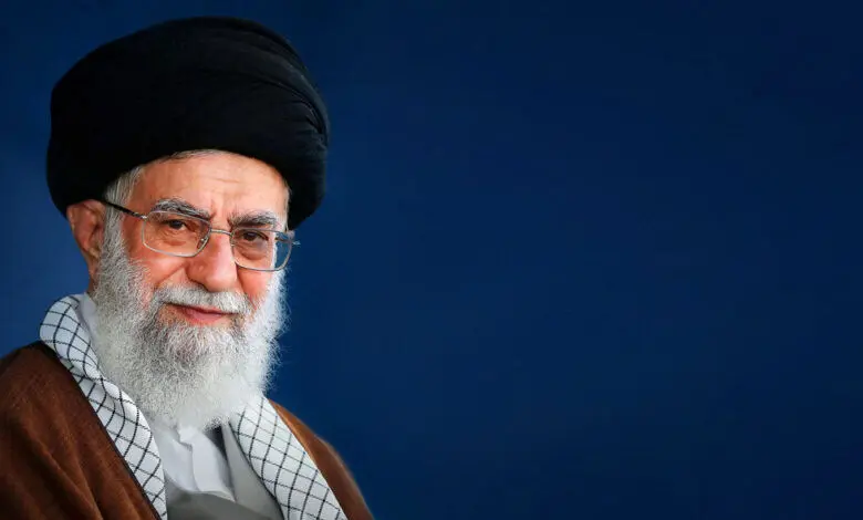 رهبر انقلاب ترکیه را در حد نام بردن حساب نکرد