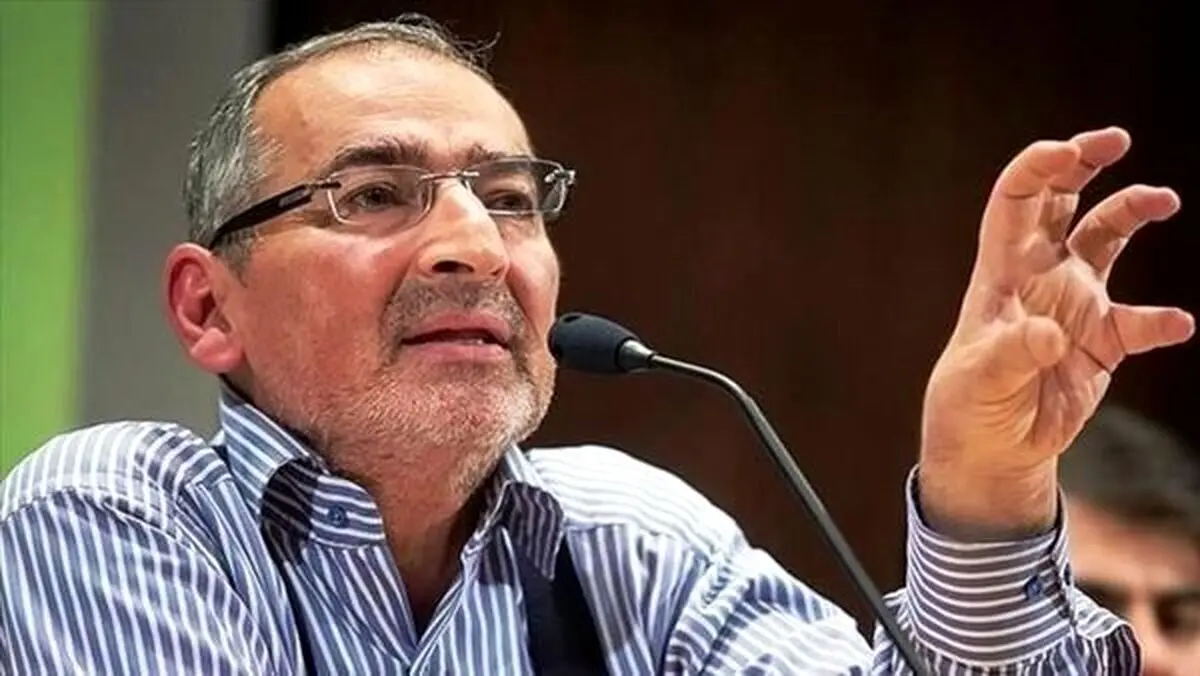زیباکلام: اگر اعلی‌حضرت مثل آدم حکومت می‌کرد، انقلاب نمیشد + ویدیو