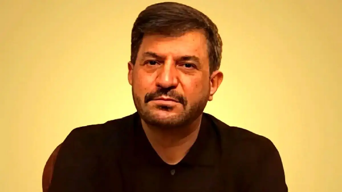 بیوگرافی کامل محمود شهریاری: از کودکی در بیجار تا جنجال‌های تلویزیونی 