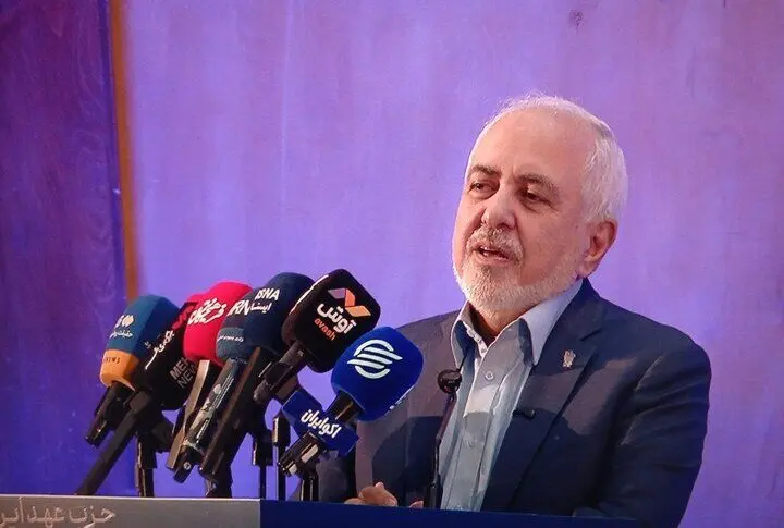 پاسخ ظریف به اظهارات ترامپ | تهدید، جنایات جنگی، فحاشی و توهین‌های رکیک برابر است با استیصال محض