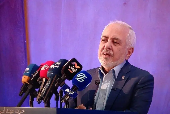 پاسخ ظریف به اظهارات ترامپ | تهدید، جنایات جنگی، فحاشی و توهین‌های رکیک برابر است با استیصال محض