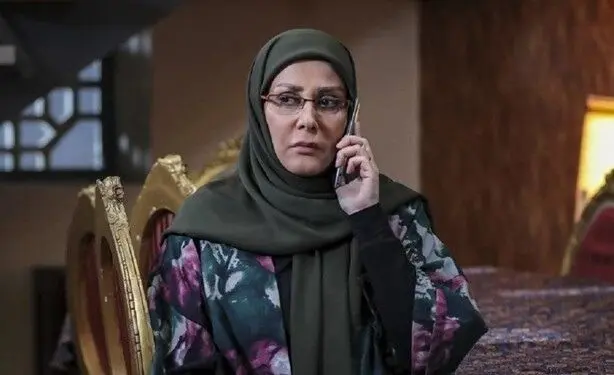 شیوا خسرومهر بازیگر: از قد و هیکلتون خجالت نمی‌کشید؟ با قرص دارم می‌خوابم