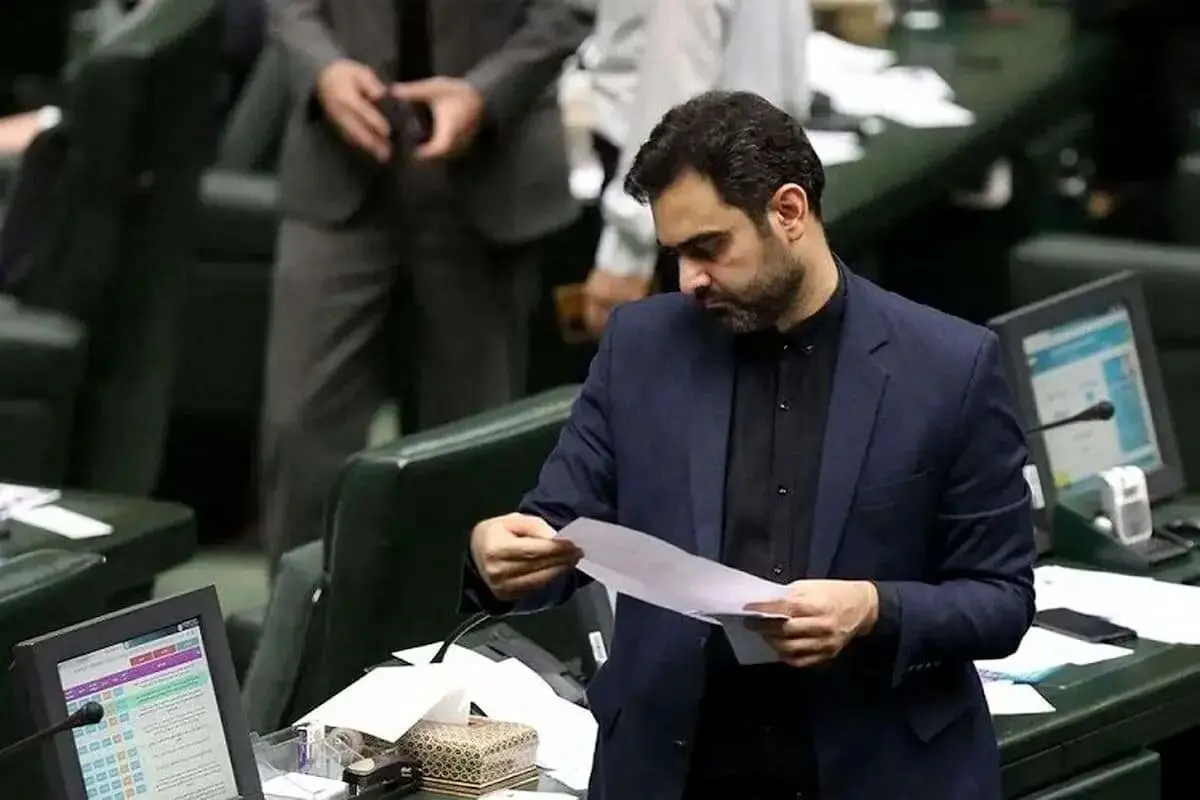 کنایه تند و تیز ثابتی به یک موضع عجیب درباره سوریه
