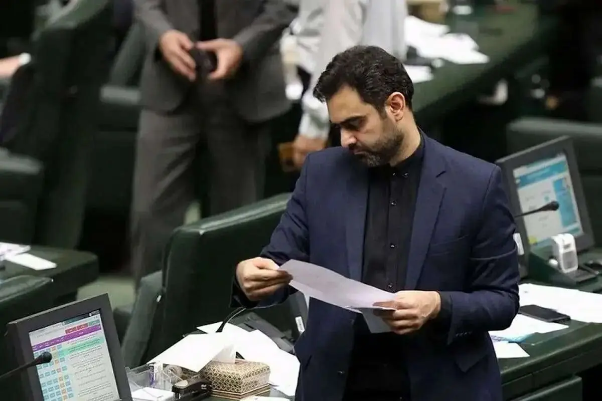 کنایه تند و تیز ثابتی به یک موضع عجیب درباره سوریه

