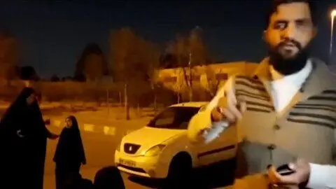 ویدیوی تجمع کنندگان مجلس پس از خوردن تیرشان به سنگ