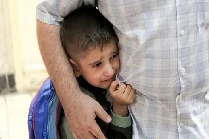 والدین کنترلگر چگونه استقلال فرزندان را نابود می‌کنند؟
