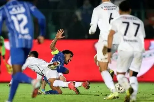 نظرات مارک کلاتنبرگ درباره داوری استقلال - ملوان: با اشتباه بزرگ ناظمی، ۲ پنالتی گرفته نشد!