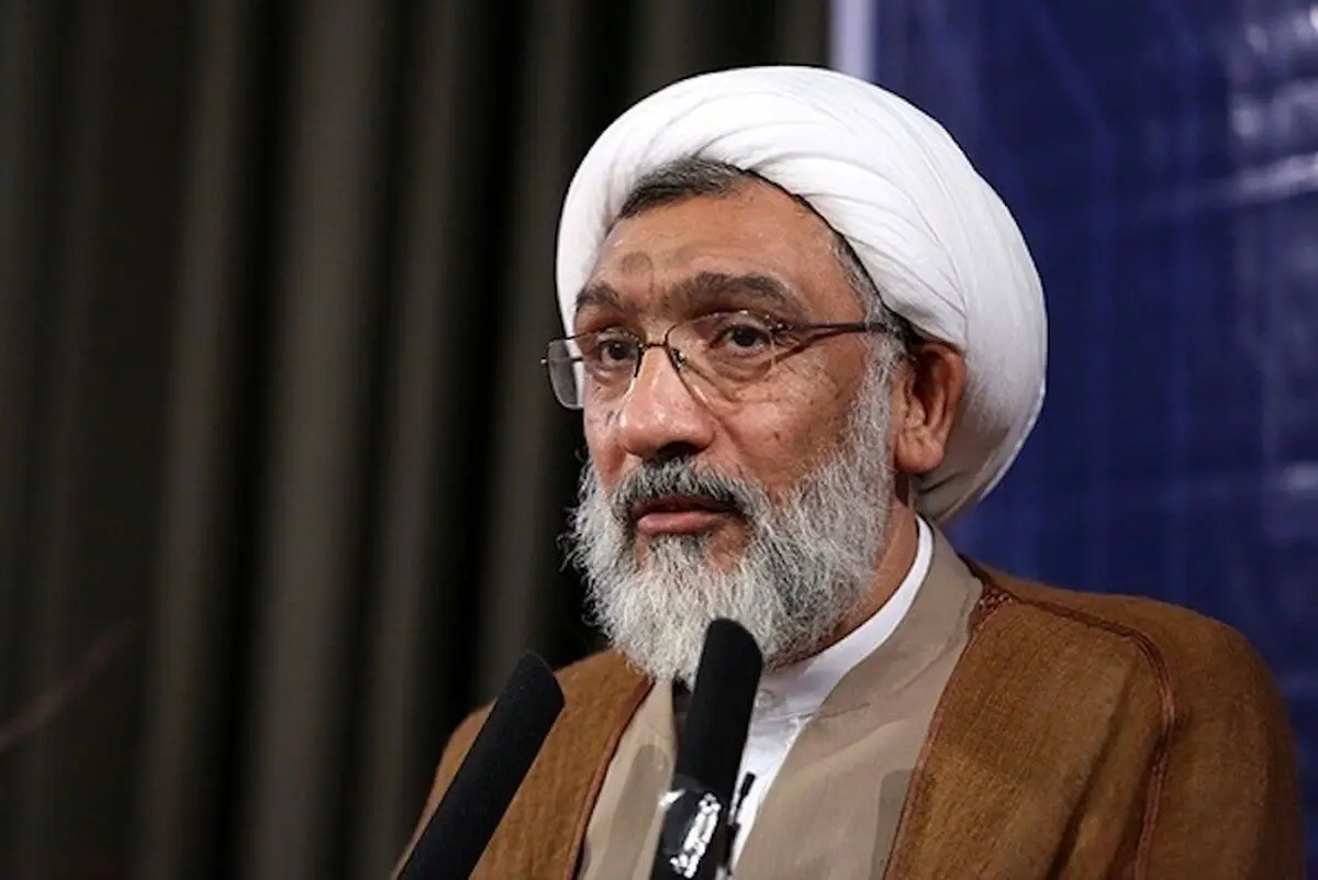 پورمحمدی احمدی نژاد را ترکاند: تو نمی‌فهمیدی!