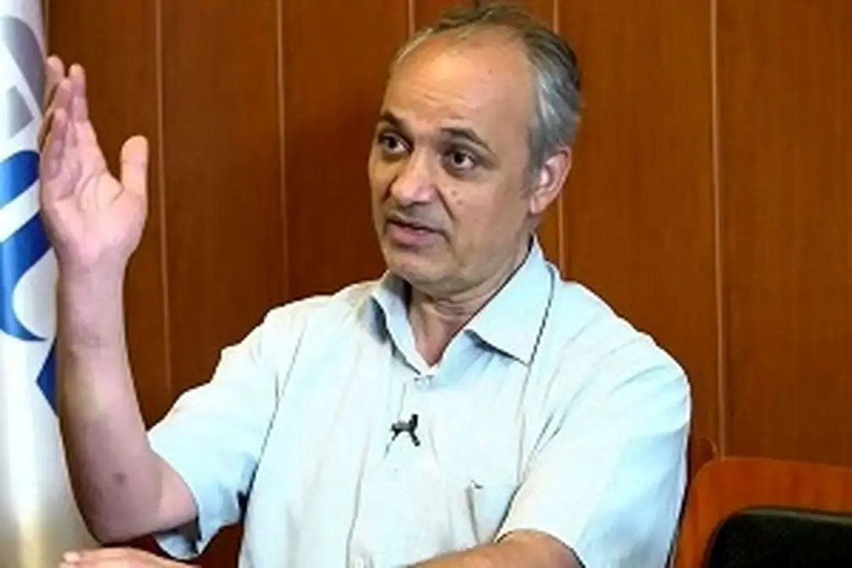 پاسخ احمد زیدآبادی به فؤاد ایزدی: پزشکیان بگوید "اهل دعواست" مشکل حل می‌شود؟