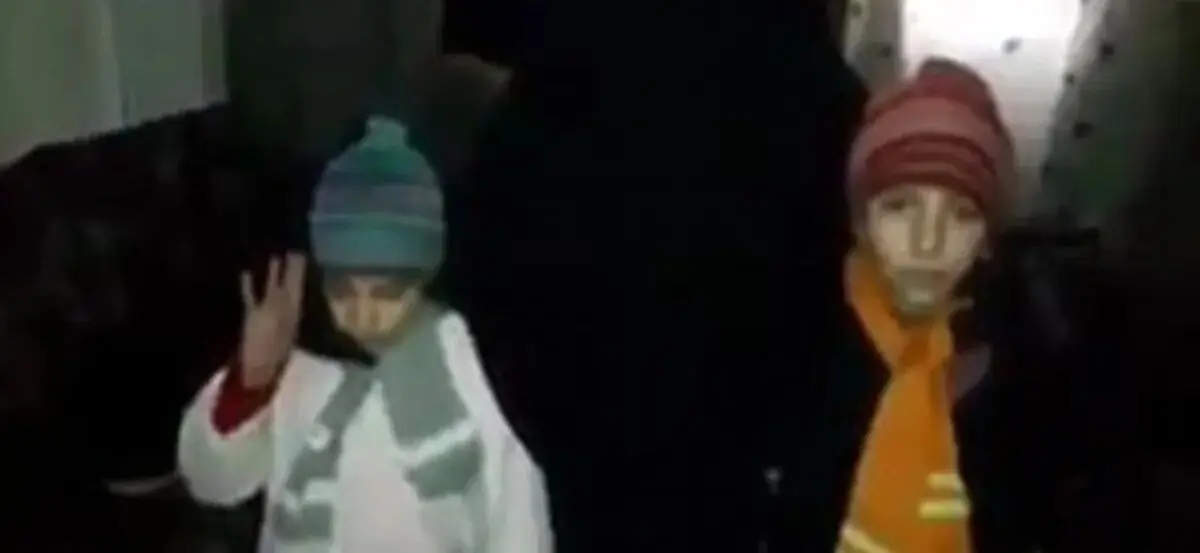 فیلم اقدام تاسفبار زن وشوهر با دو دختر 7 و 9 ساله شان | جگرتان می سوزد بخاطر بچه های بی گناه