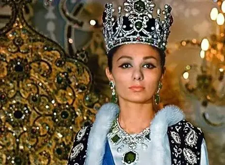 ناگفته‌هایی از زندگی خصوصی فرح پهلوی | از نامزد سابق تا بیماری روحی ملکه آخر