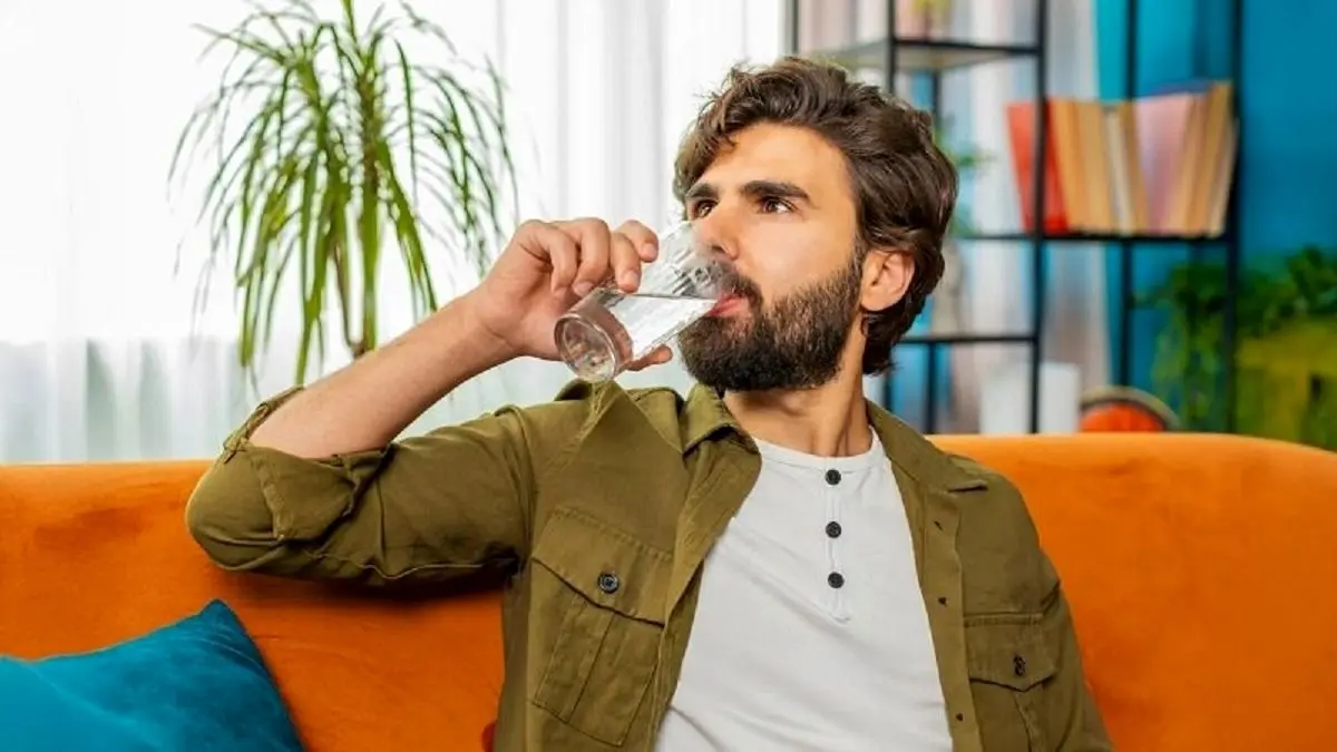 اگر آب کم می‌خورید، این مطلب را بخوانید