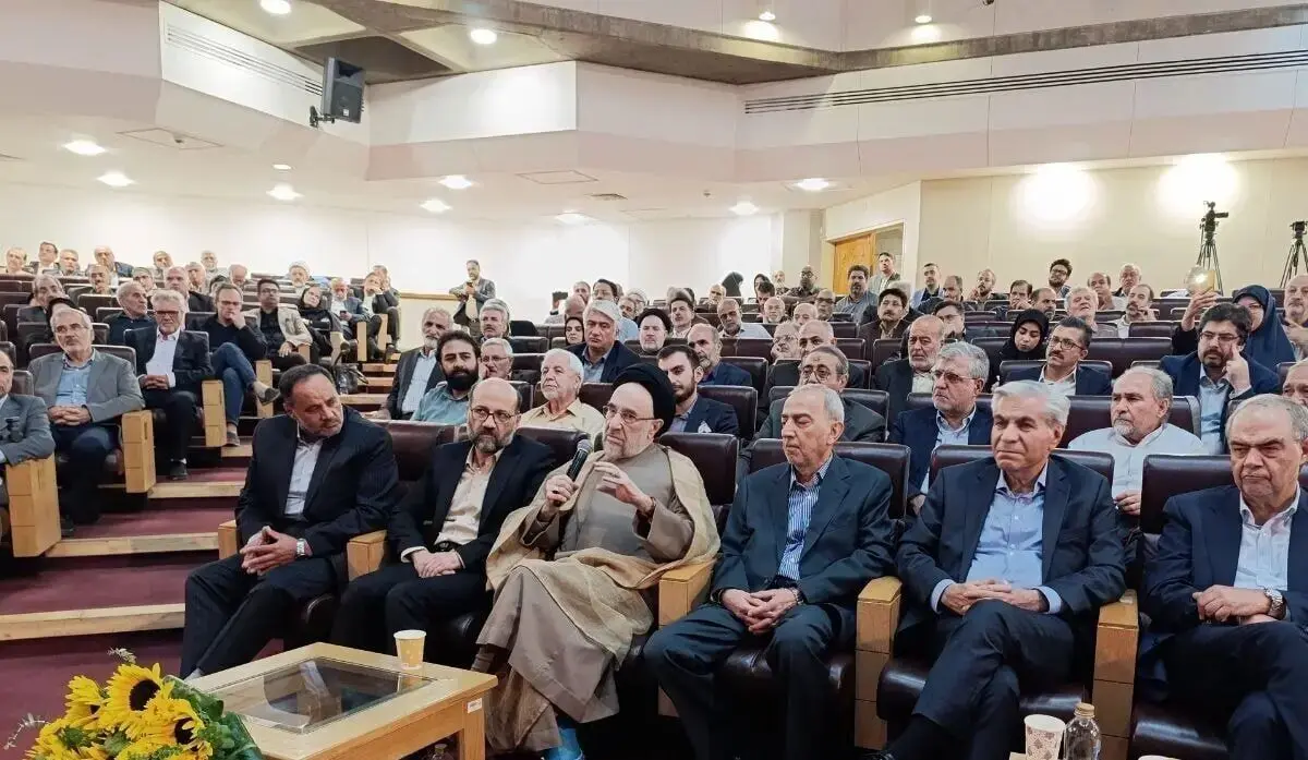 خاتمی مثل سروش: نه به «لیبرالیسمِ دربست»