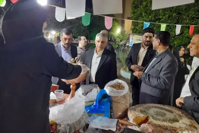 برگزاری جشنواره پسته و تولیدات روستایی در سازمان تعاون روستایی یزد

