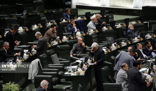 طرح سه فوریتی حمایت از حقوق هسته‌ای ملت ایران روی میز مجلس