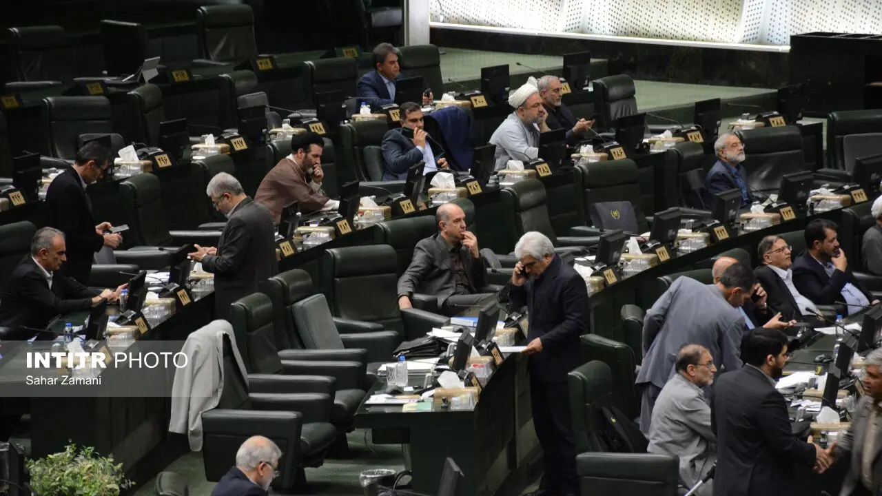 ماجرای سفر چند نماینده به امارات برای تماشای بازی ایزان - تانزانیا به خرج بیت‌المال!
