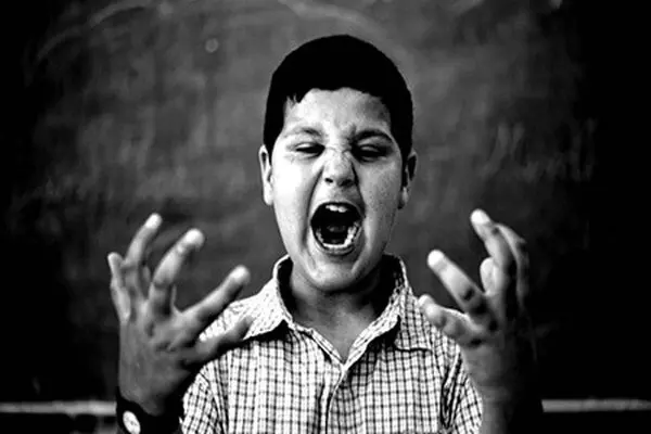 دلیل گرایش نوجوانان به رفتارهای انحرافی
